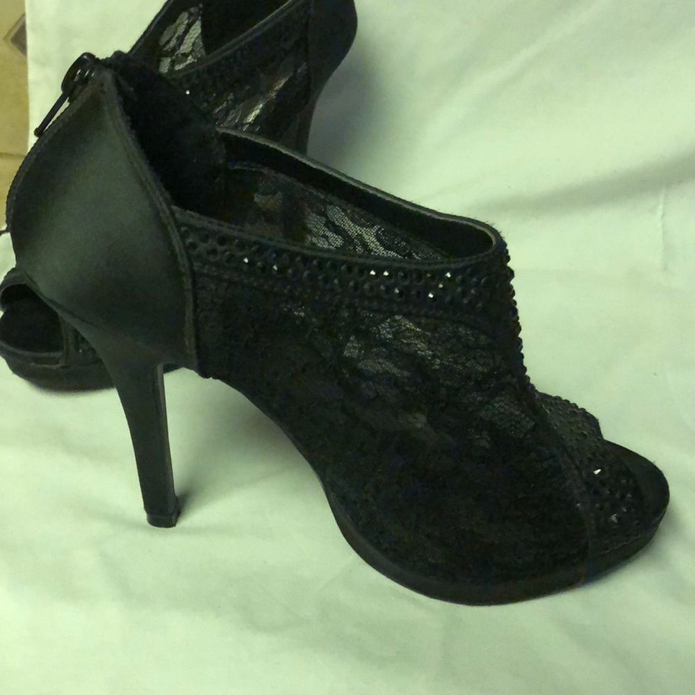 7.5 Michael Angelo 3 inch heels